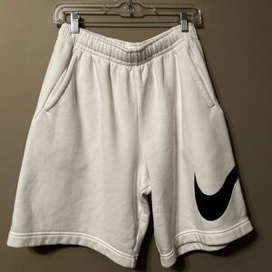 Men’s Nike shorts, medium, new no tags, white